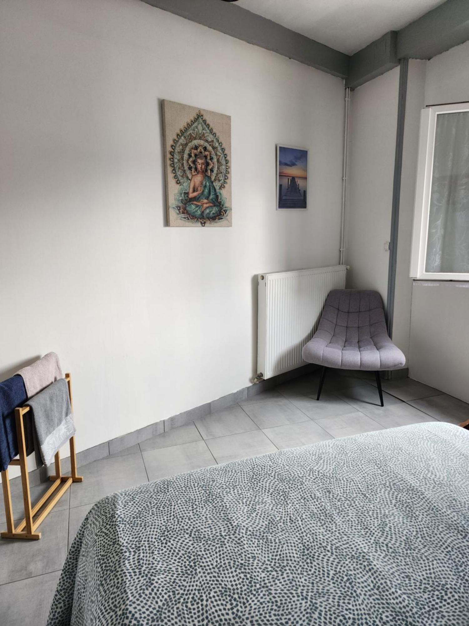 Appartement Duplex F2 Tout Confort Proche Centre Ville Avec Parking Gratuit Montluçon Exterior foto